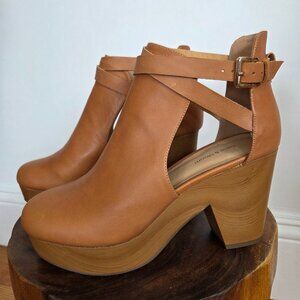 Belle & Bloom Tan Fearless Clog Ankle Boot 7